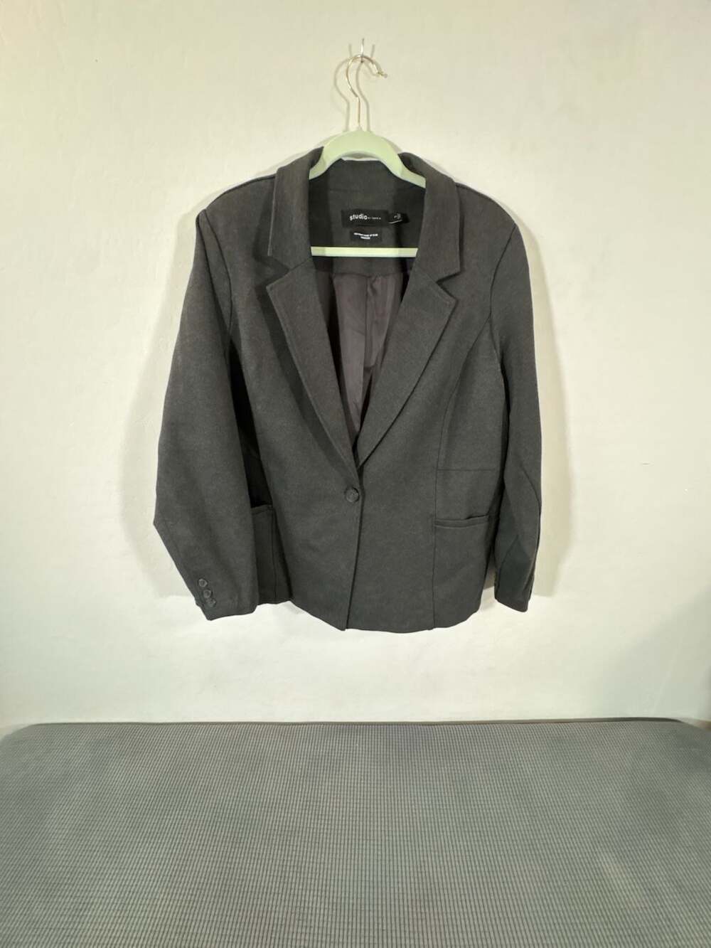 Studio by Torrid Gray Crepe One Button Blazer Jacket Size 3